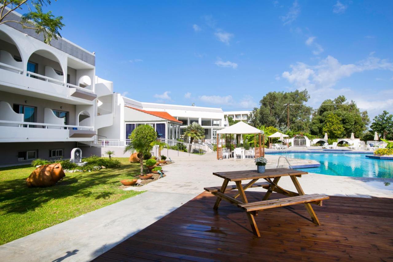 Happy Days Hotel, Adults Only Theologos  Exterior photo